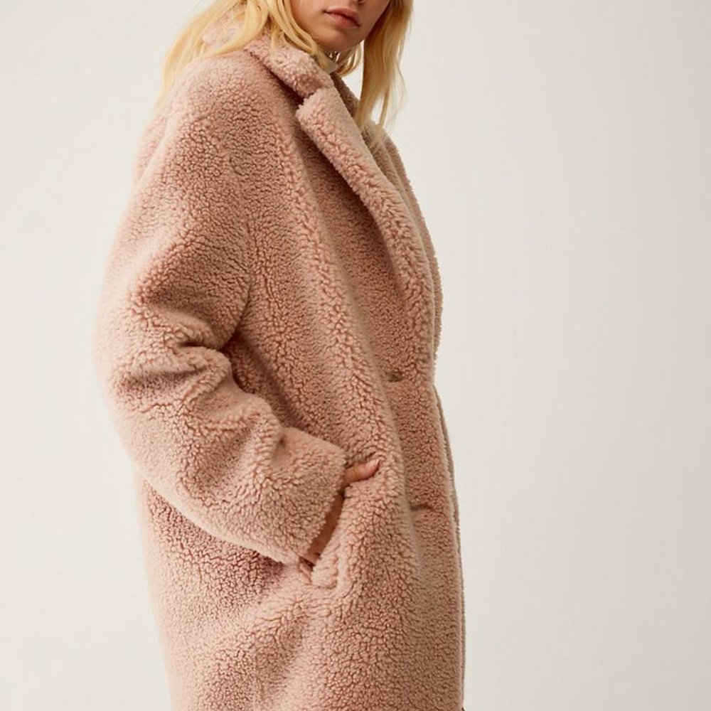 Wilfred Teddy Cocoon Aritzia